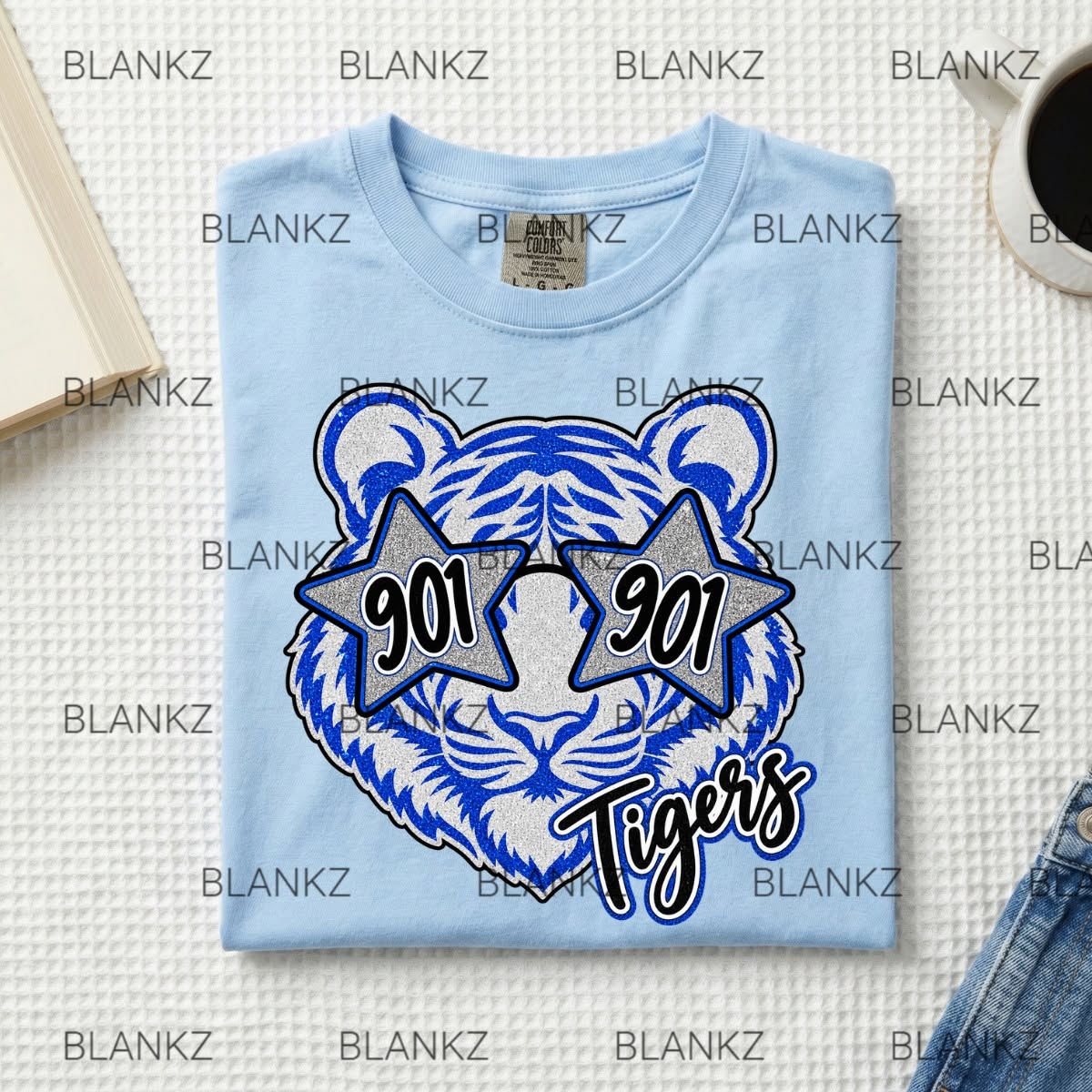 901 Tigers with Glasses